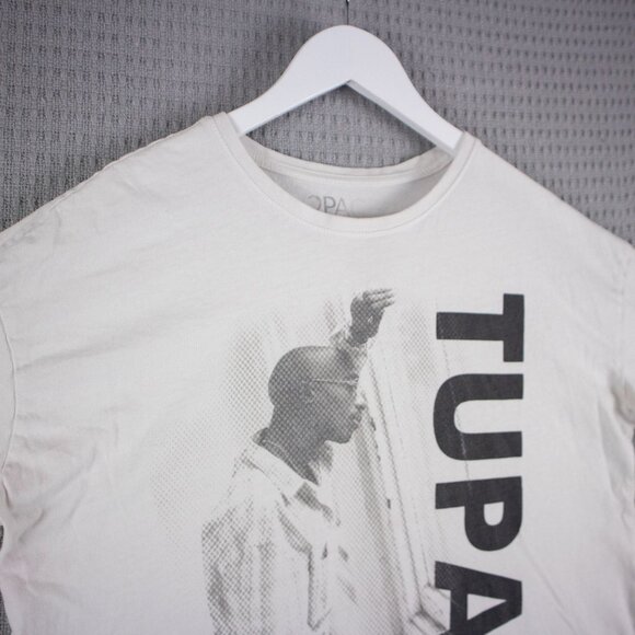 2Pac Graphic Tee Mens White Medium Rap Hip Hop - Picture 3 of 8